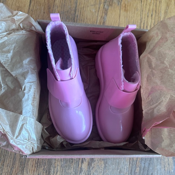 Mini Melissa Pink Chelsea bootie girls size 2 - Picture 2 of 9